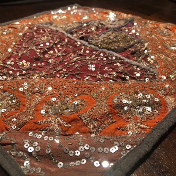 Vintage Hand Embroidered Zari Cushion Cover ♥️ - Picture 2 of 12